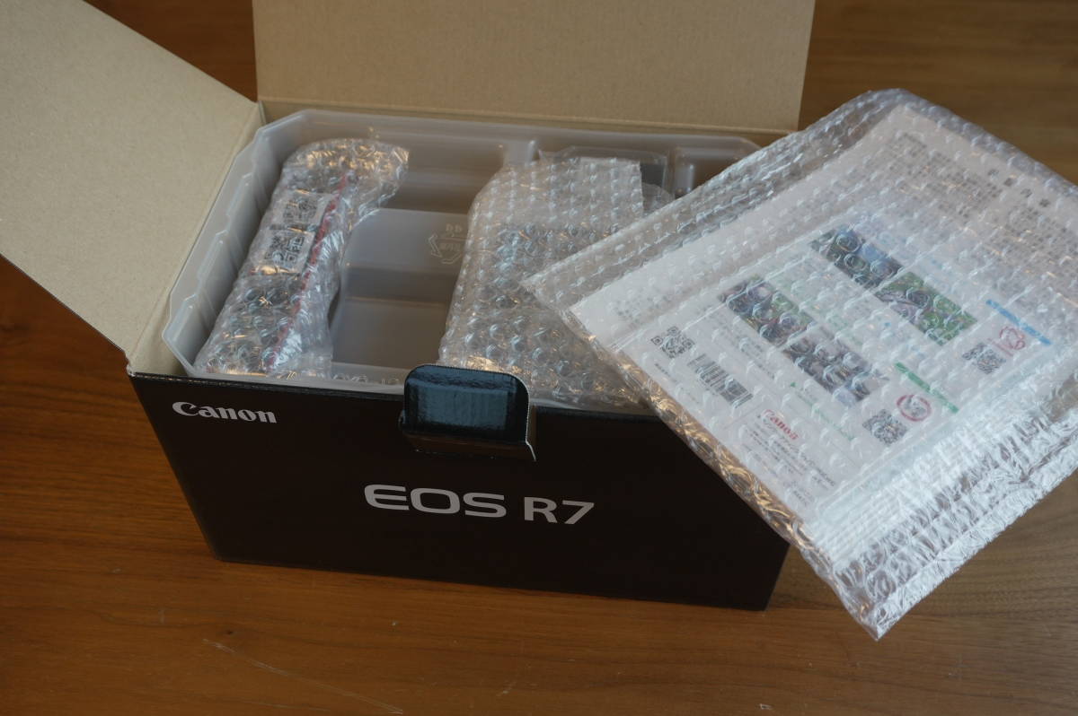 売り切ります！ 未使用品 CANON R-7 ボディ - わずか「7,000ショット 