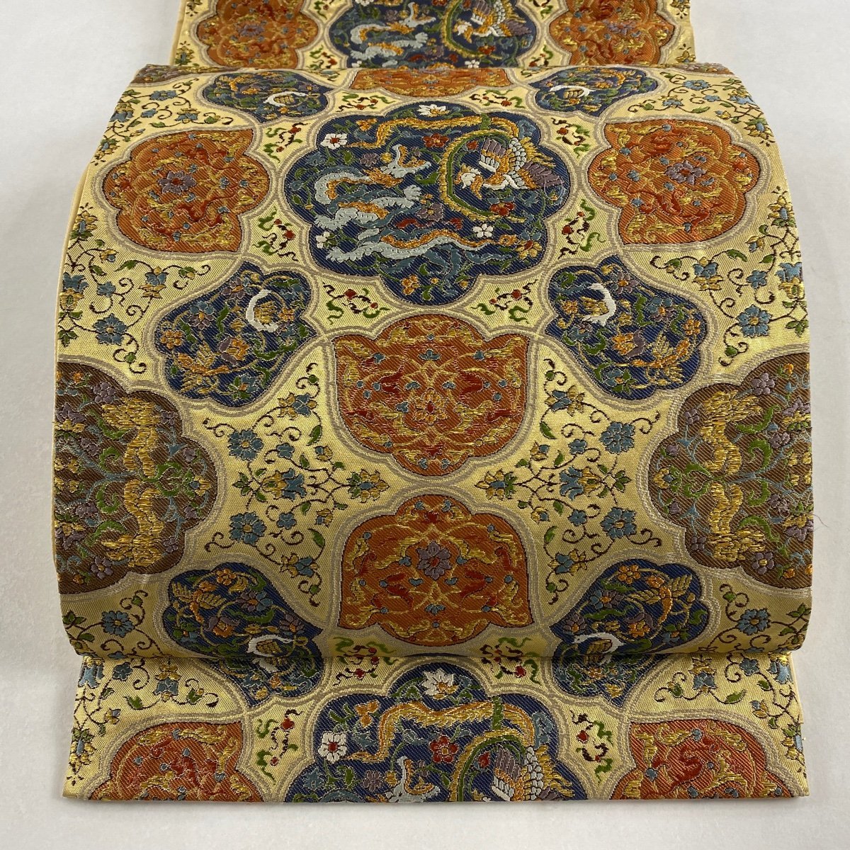 振袖 聚楽 袋帯 六通 本金箔 松桐瑞鳥文 膨れ織り 金糸 美品 秀品 袋帯 正絹 金糸 秀品 箔 六通 金色 中古 美品 華文 向かい鳥 フォーマル