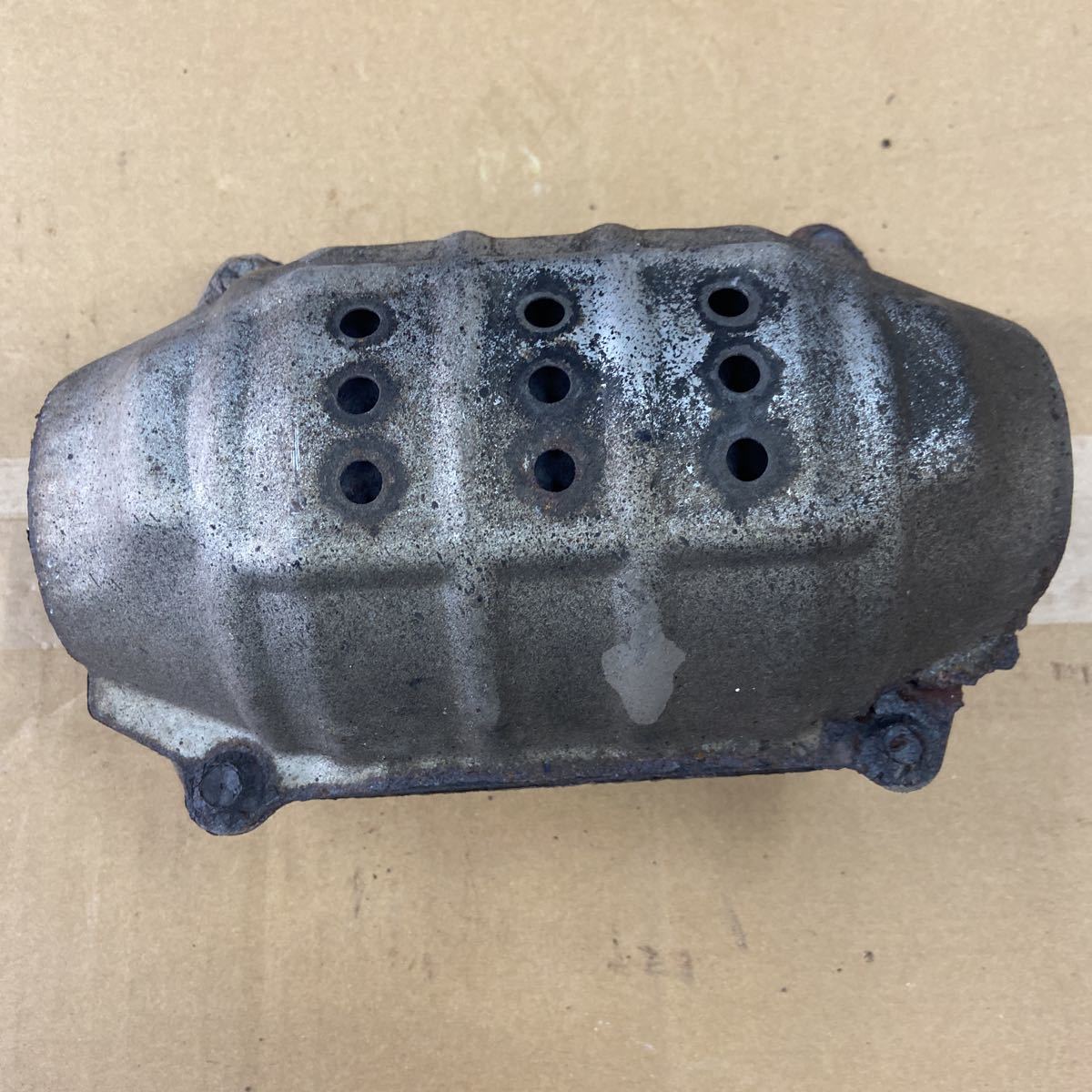 DA63 触媒 コンバーター カットは品 触媒 DA63T コンバーター プリウス