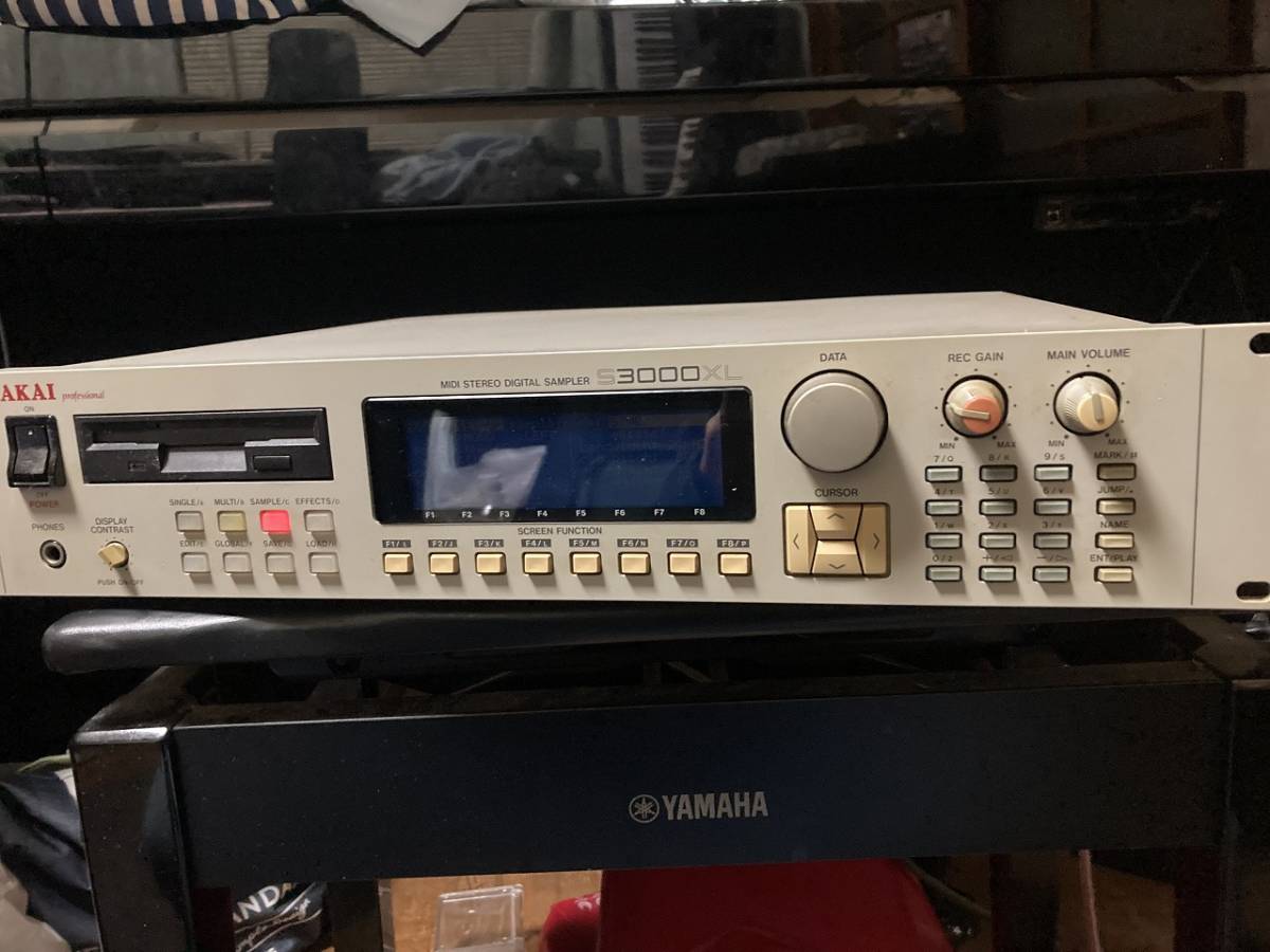 AKAI S3000XL サンプラー 最 安 価格テレビ・オーディオ・カメラ AKAI