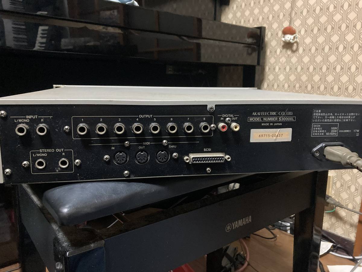 AKAI S3000XL サンプラー 最 安 価格テレビ・オーディオ・カメラ AKAI