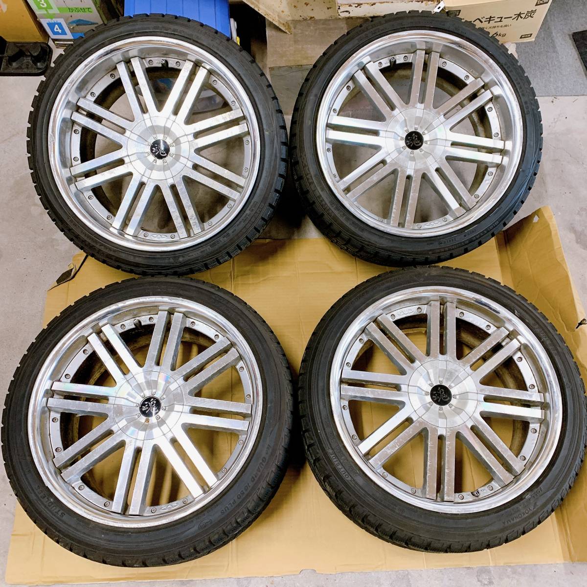 即発送！スタッドレスタイヤ・アルミホイールセット　フロント235/40R18 9J+26 リア255/35R18 10J+36　5H-PCD114.3　ドリ車にもどうぞ！　