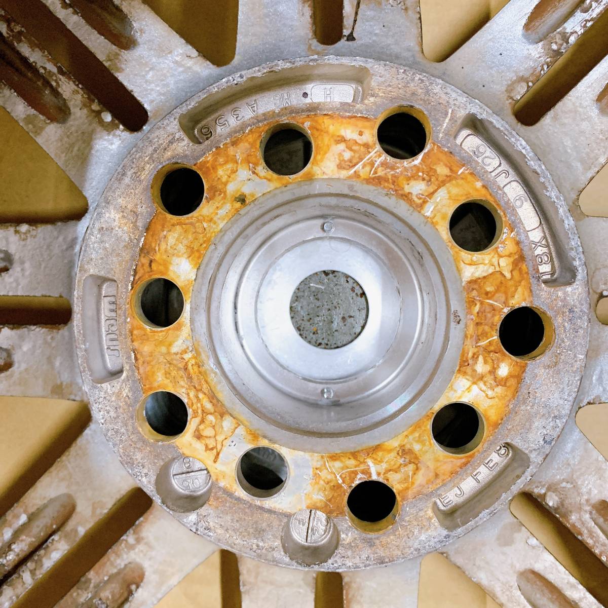 即発送！スタッドレスタイヤ・アルミホイールセット　フロント235/40R18 9J+26 リア255/35R18 10J+36　5H-PCD114.3　ドリ車にもどうぞ！　