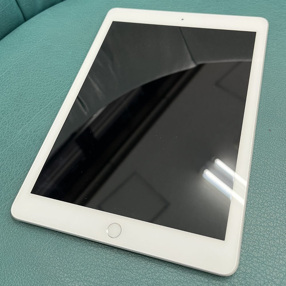 iPad (第6世代) 9.7インチ シルバーMR6P2J/A 中古品 中古 美品 iPad 9.7インチ 32GB MR6P2J/A Wi-fi Cellular 第6世代