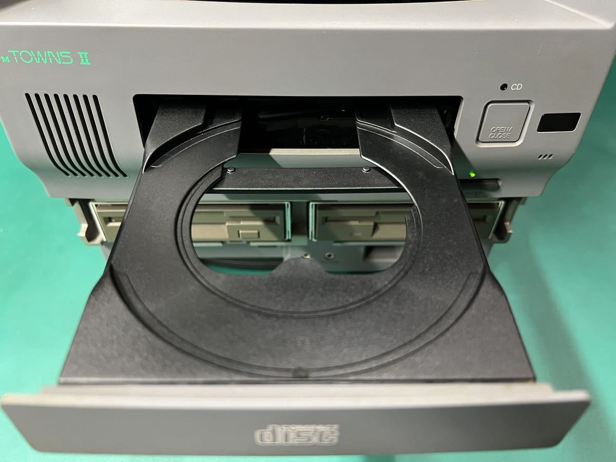 レトロ 富士通 FUJITSU FM TOWNS Ⅱ UX20本体 FMTW2UX20 モニター一  