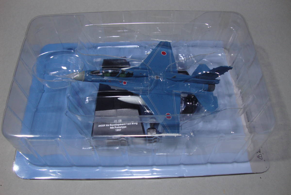 航空自衛隊 F-2B エアファイターコレクション : アシェット 1⁄100 飛行
