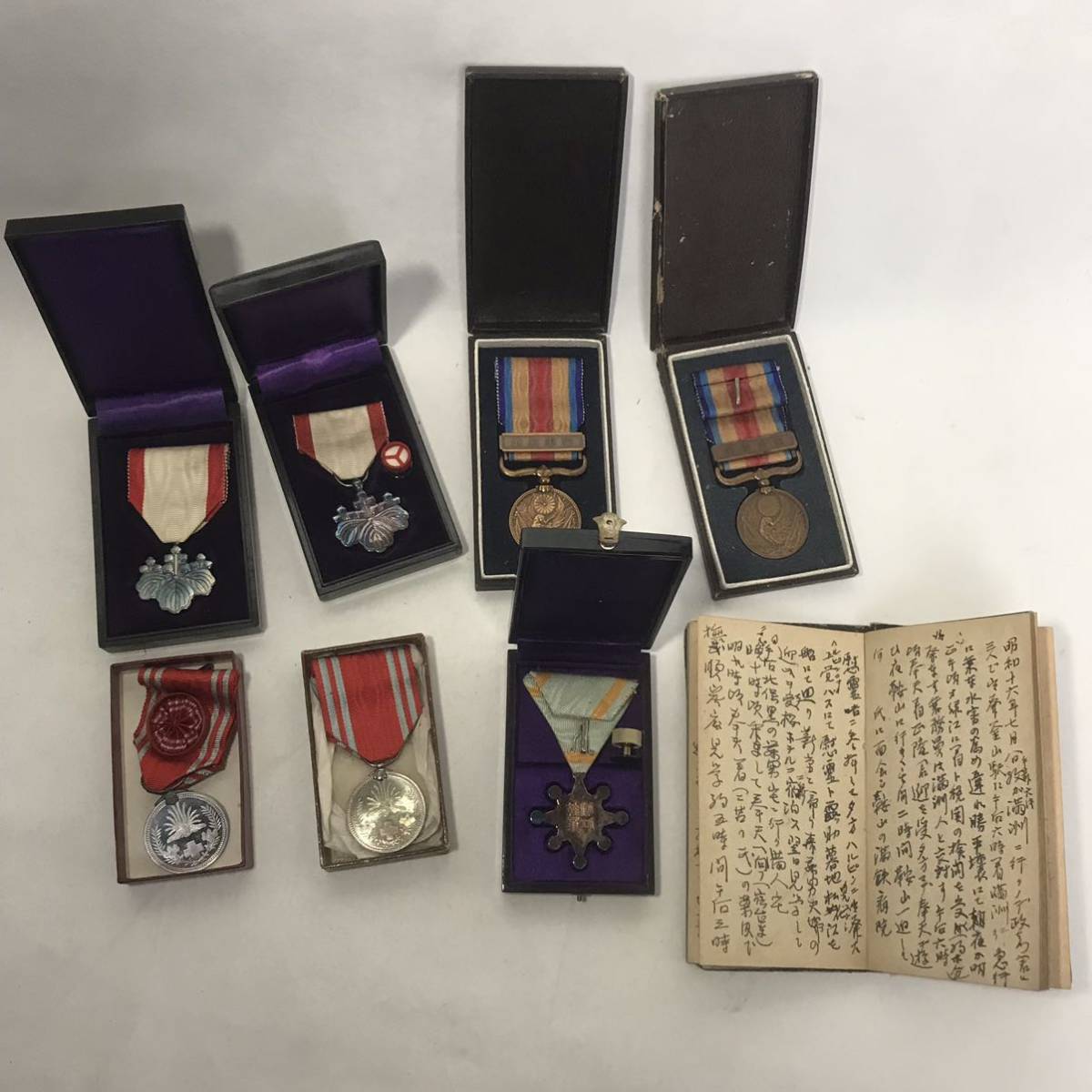 従軍手帖 日記 勲八等白色桐葉章 勲八等瑞宝章 支那事変従軍記章 軍隊 戦争 戦前