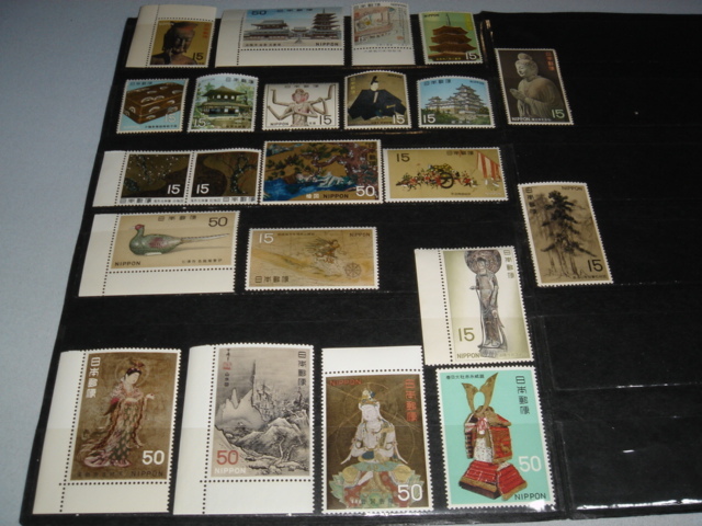 日本の切手アルバム。未使用【価値のあるコレクション昭和レトロ】。