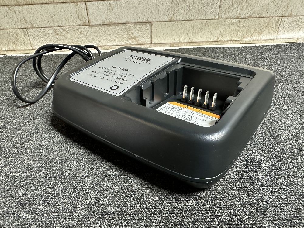 ヤマハ電動アシスト自転車用バッテリー充電器 X92-10 充電確認済む