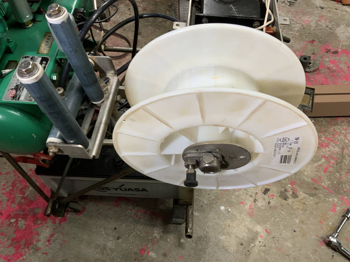 森山製作所 12v仕様 24v？巻上げ機 森山製作所 24V 12v仕様 両軸巻き上げ機