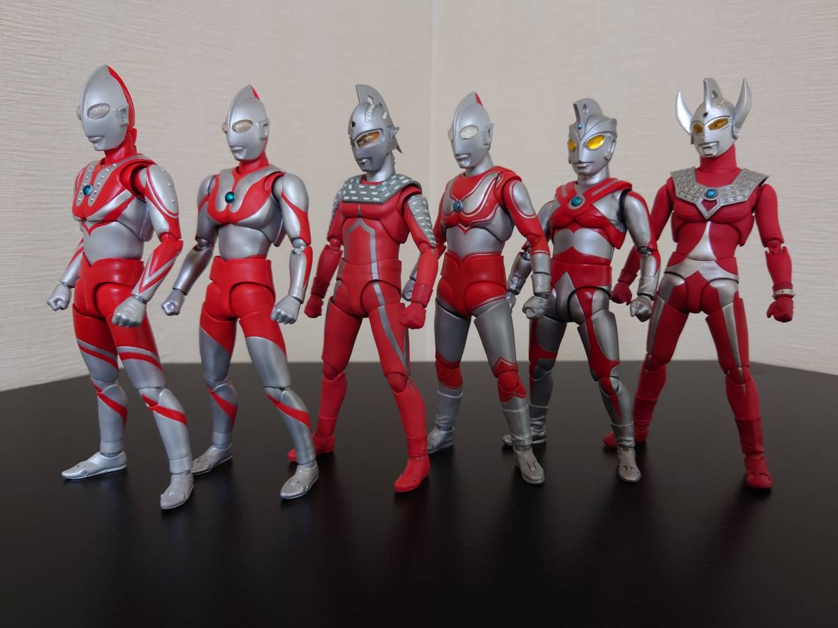 開封済 BANDAI SPIRITS S.H.Figuarts/フィギュアーツ ウルトラマン 