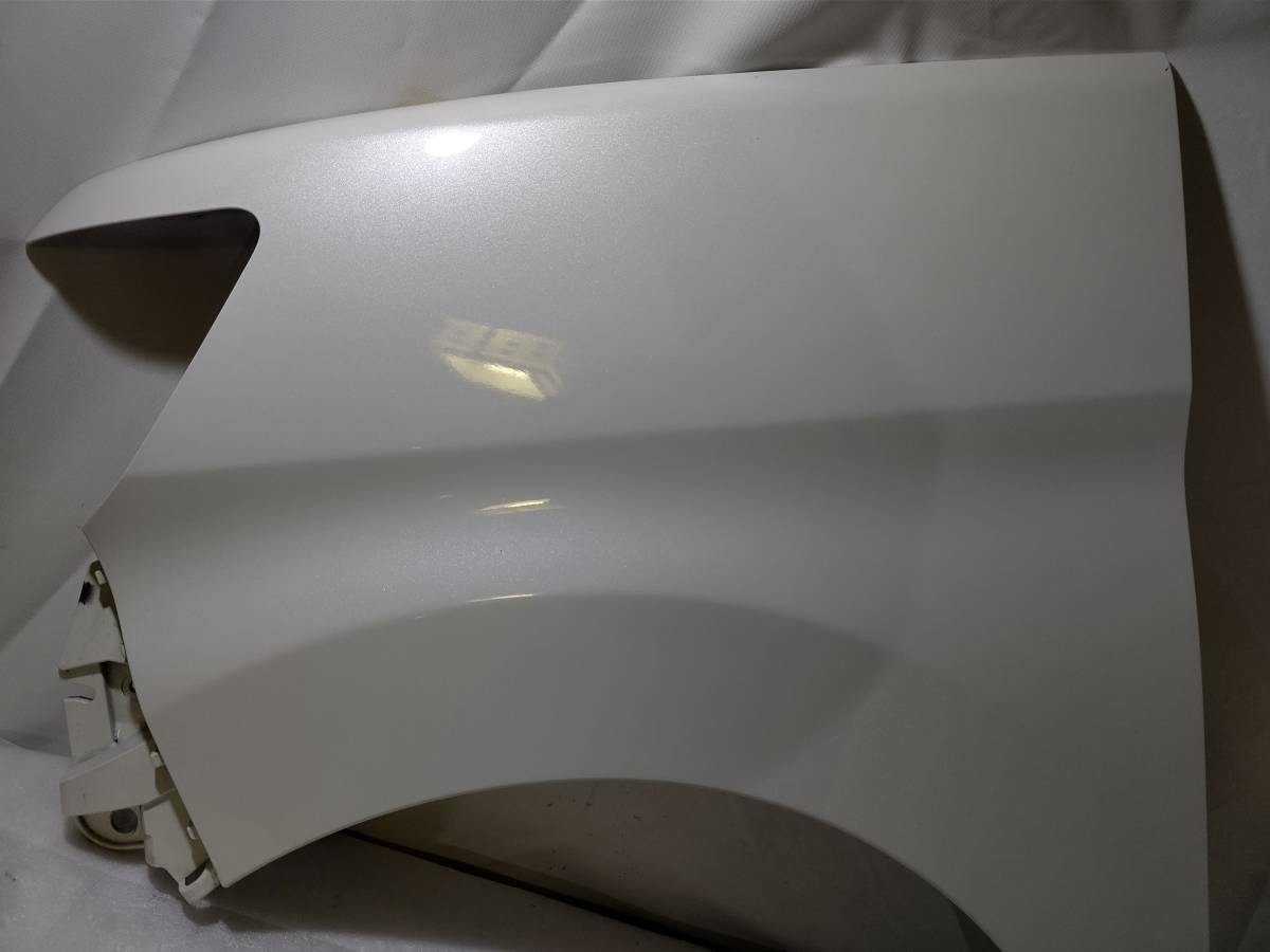 低価，SALE 即決交渉OK！ キズ少々 画像要確認 業者様 W24 パール LA600S 前期 LA610S タントカスタム 左フロントフェンダー 左フェンダー 53812-B2671