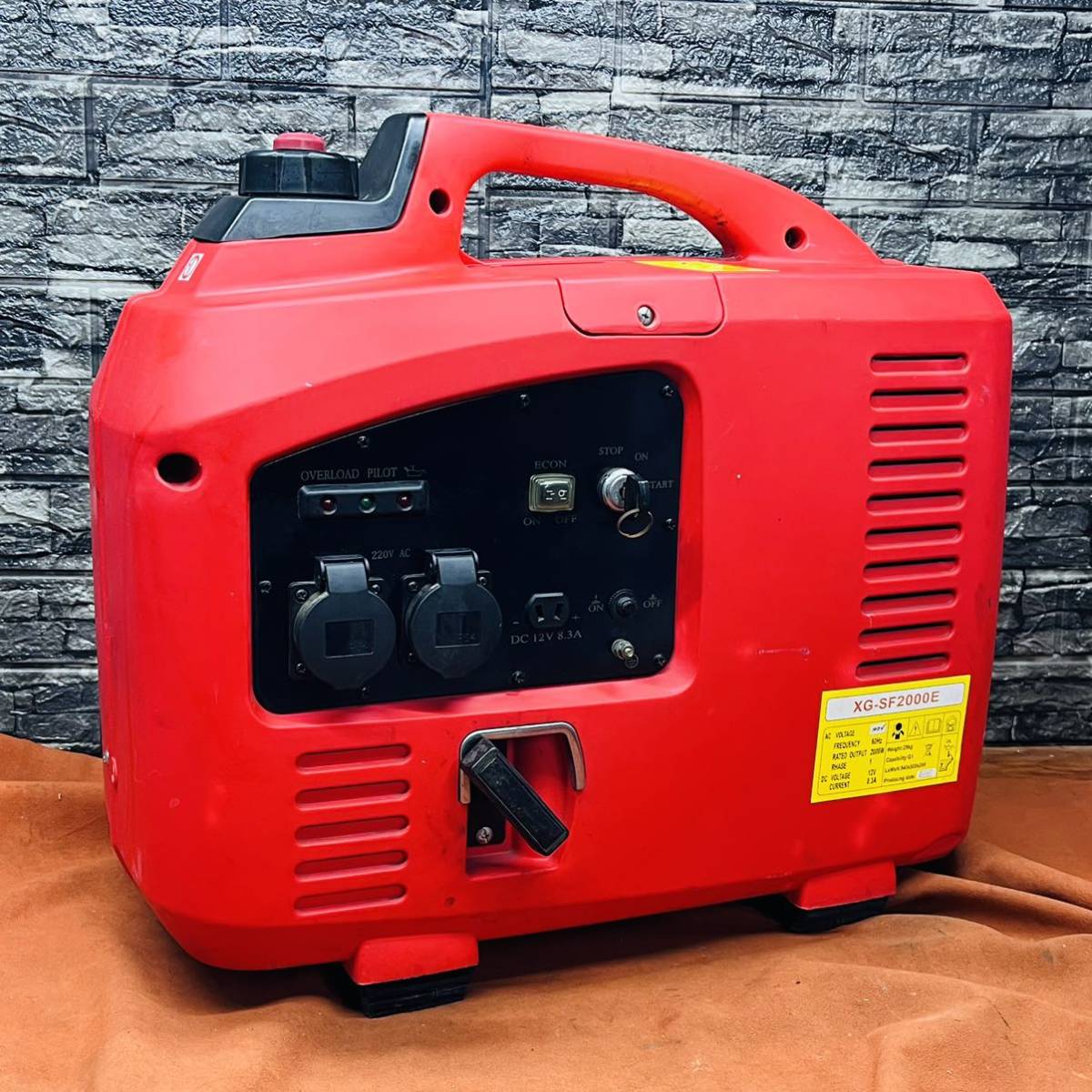 訳あり！インバーター発電機 ポータブル発電機 XG-SF2000E ※220v出力