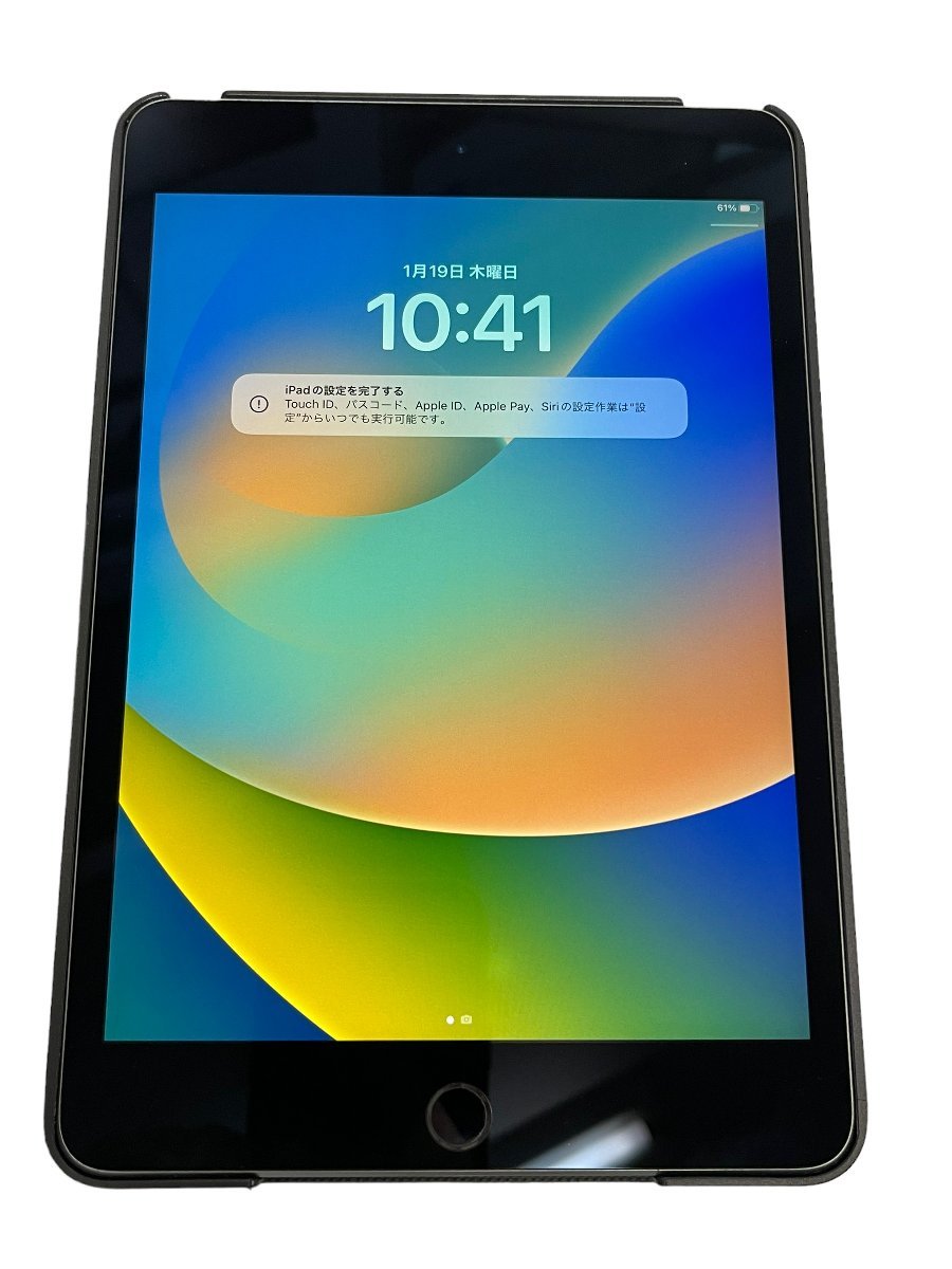 iPad 128GB 未使用 中古品 Apple 第5世代 iPad mini5 Wi-Fi 64GB スペースグレイ MUQW2J/A
