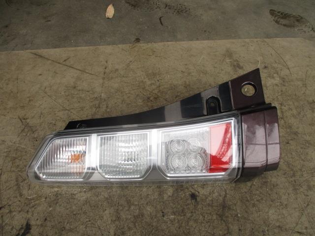 N－BOX DBA-JF1 左テールランプ DBA-JF1 左テールランプ N
