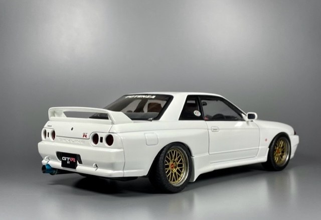 ☆AUTOart (オートアート) 1/18 日産スカイライン GT-R(R32) N1 S.V 