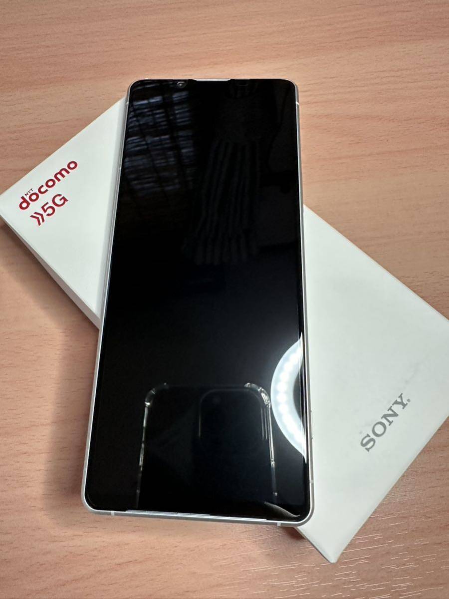 SONY Xperia 1 II ドコモ版 SO-51A 5G ホワイト 白 SIMロック解除済み