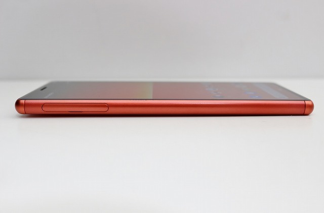 au SONY Xperia 8 SOV42 SIMロック解除済み SIMフリー 判定〇 Xperia 8