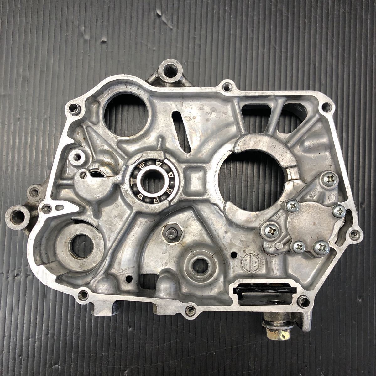 ◇ホンダ モンキー AB27 純正クランケース 右側 特に問題無し