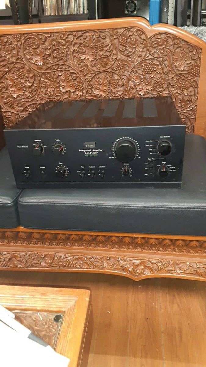 サンスイ プリーメインアンプ AU-D607