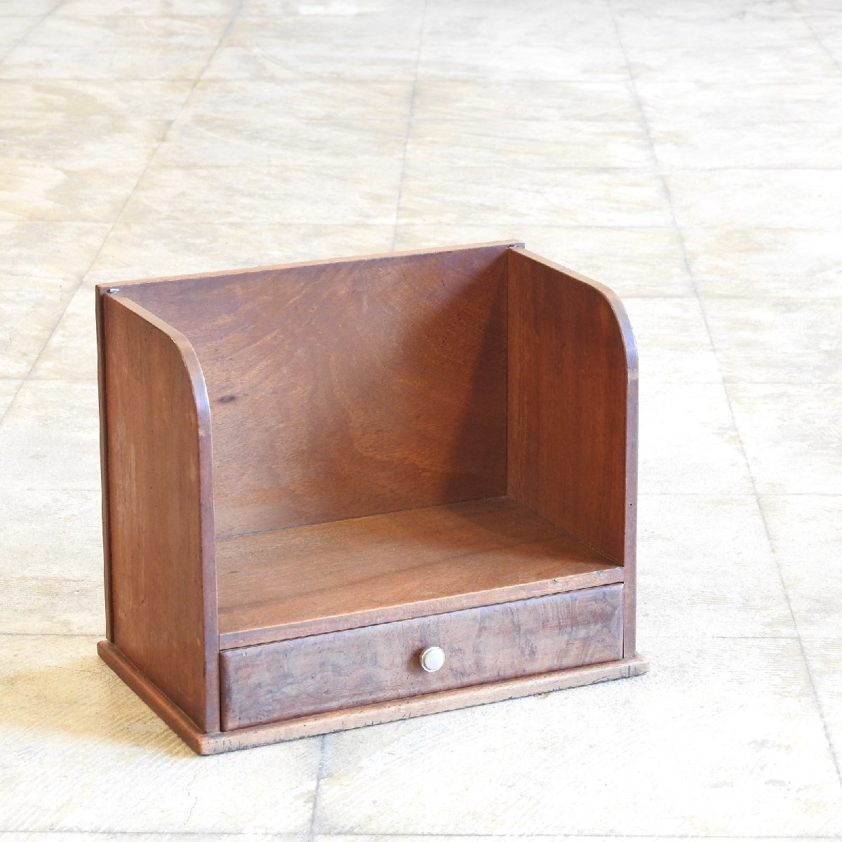 ふるい木味 卓上陳列棚 引出し付き / 本立て 引き出し 抽斗 無垢材 小物入れ アンティーク 古道具 HK-a-01960