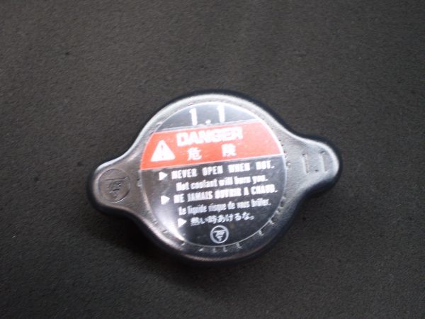 MC31 純正 ラジエターキャップ 送料250円～ CB250F ホーネット 新品 キャップCOMP HORNET ゼビルス MC25 NC29 CBR400RR NC30 .mz1
