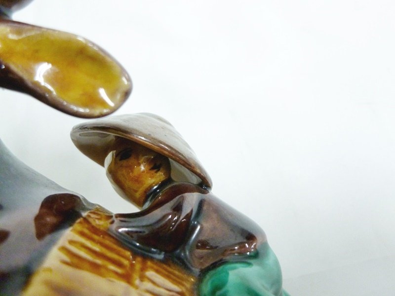 △ 九谷焼 浅蔵五十吉 在銘 干支 牛像 置物 陶器 コレクション 木