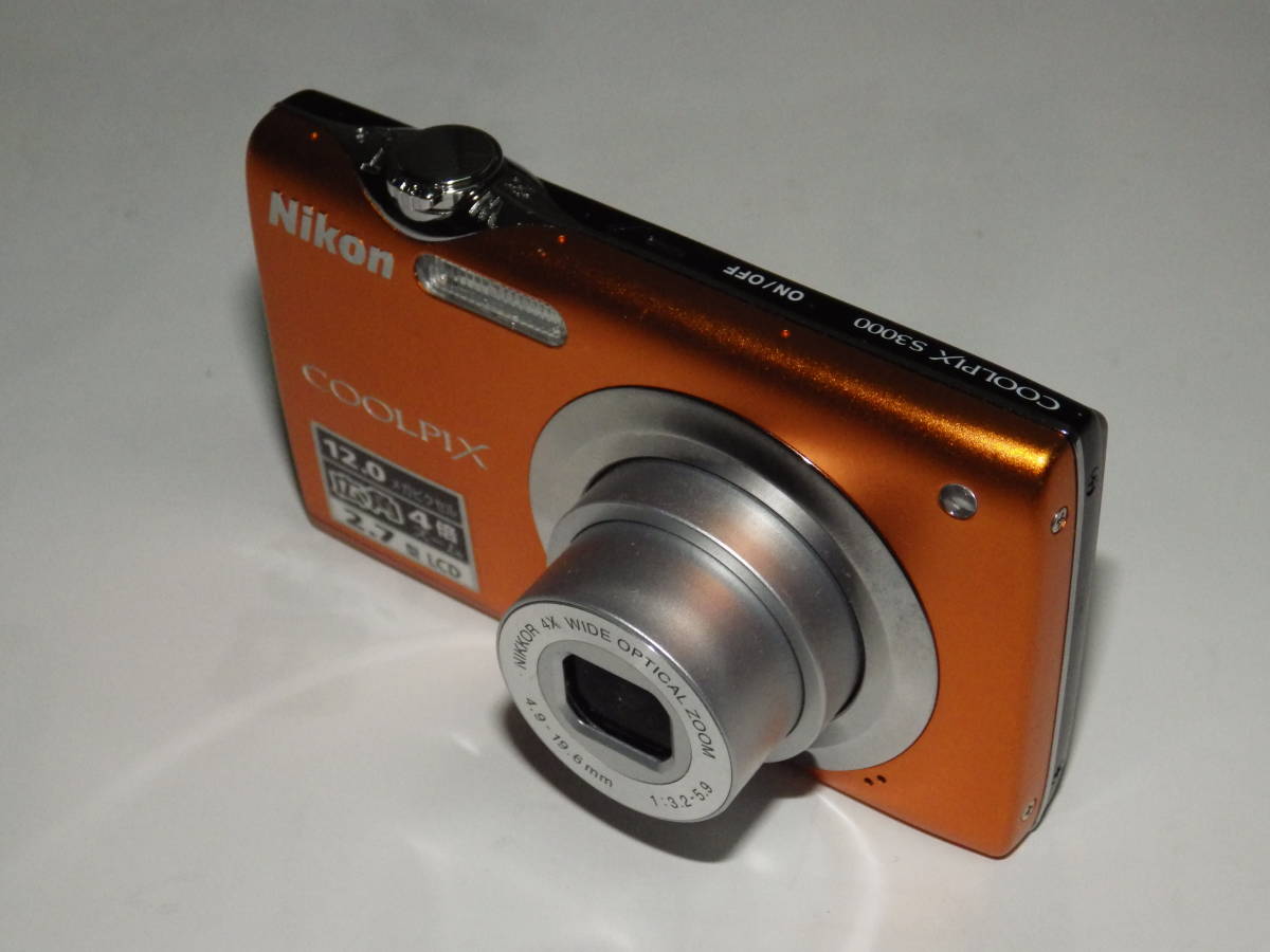 Nikon COOLPIX ニコン クールピクス A100 コンパクト デジタルカメラ 