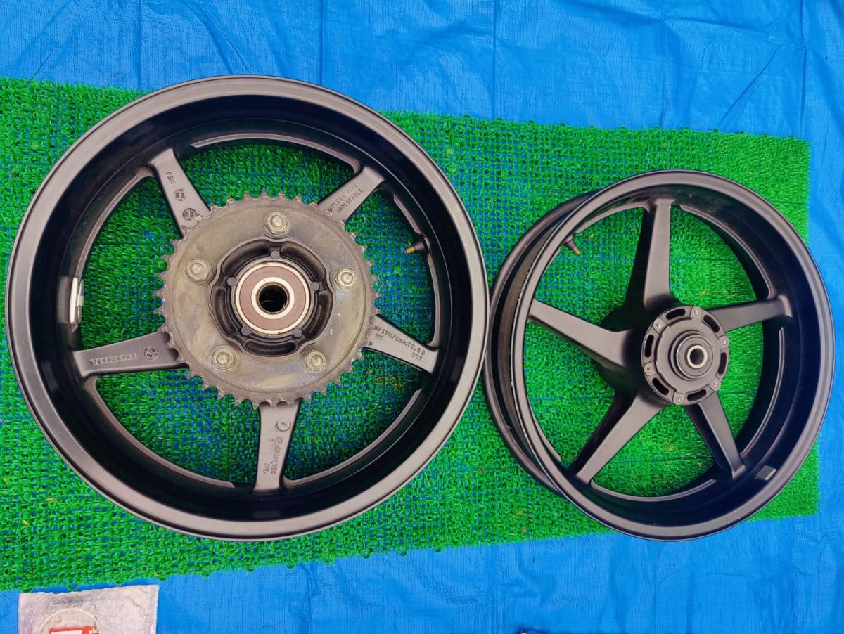 CB1300 前後ホイール(HONDA(ホンダ) CB1300(SC54)純正 フロント CB1300 前後ホイール(HONDA(ホンダ) CB1300(SC54)純正 フロント