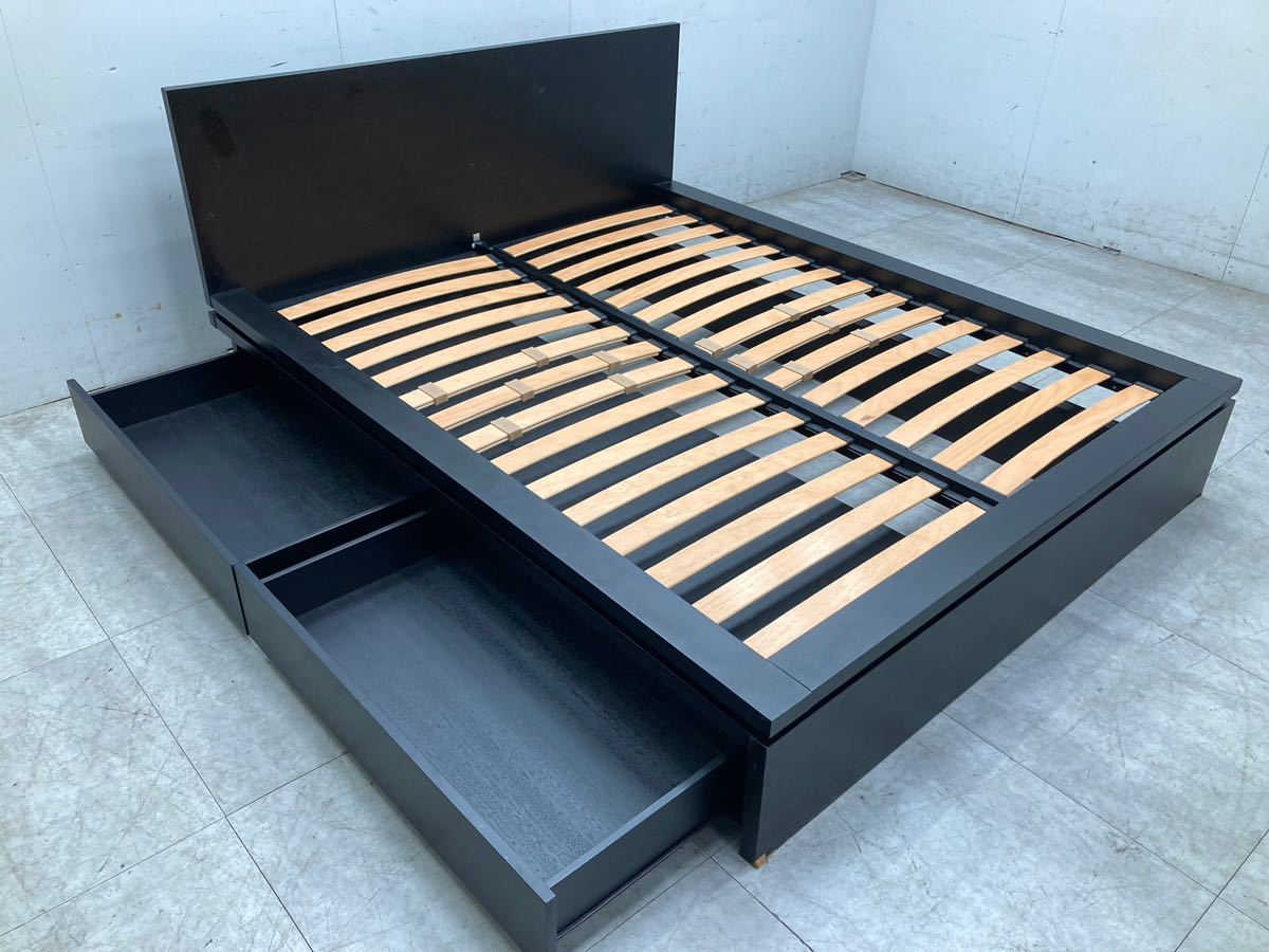 Cassina ベッドフレーム クイーンサイズ