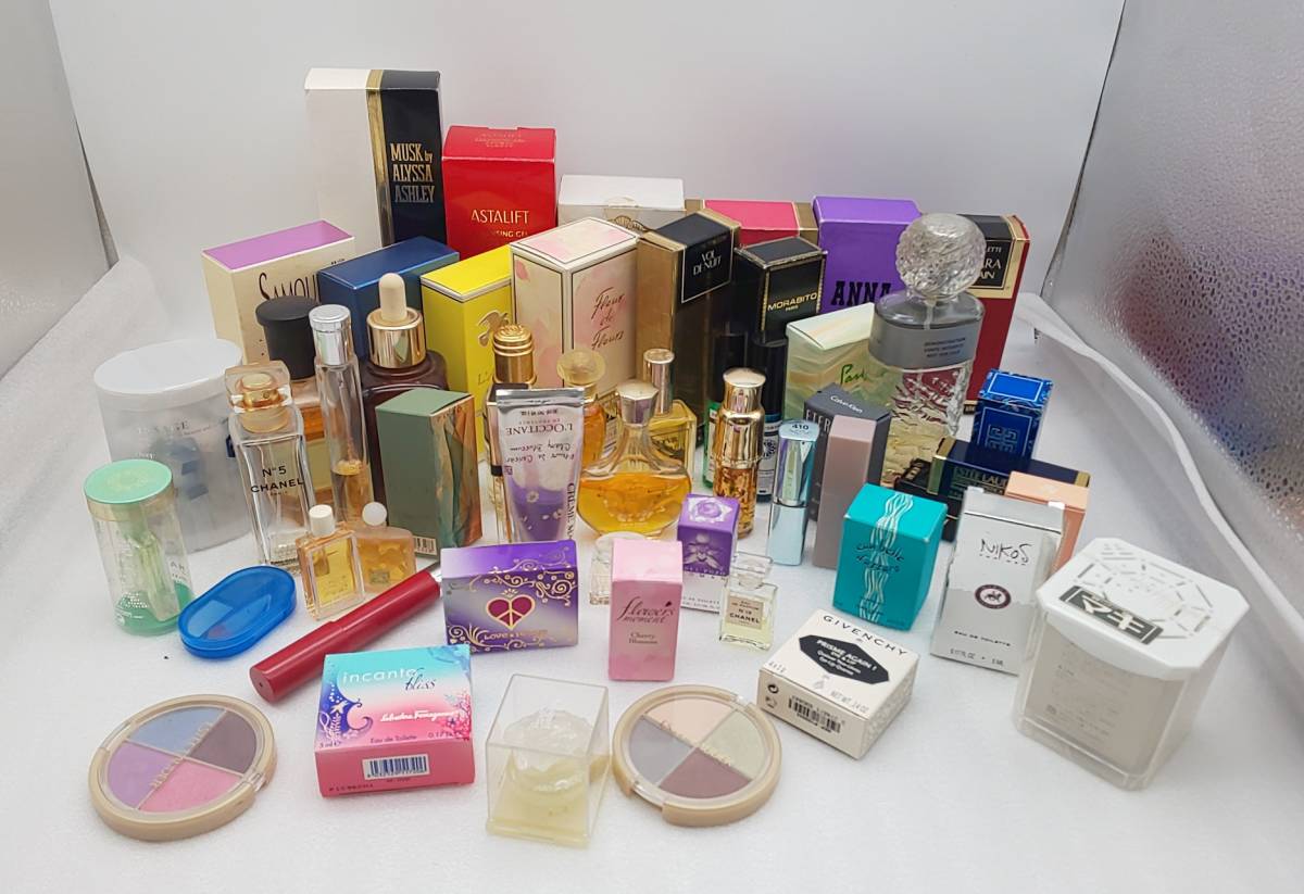 香水 まとめ カルバンクライン ノエビア アナスイ ジバンシー サムライ その他