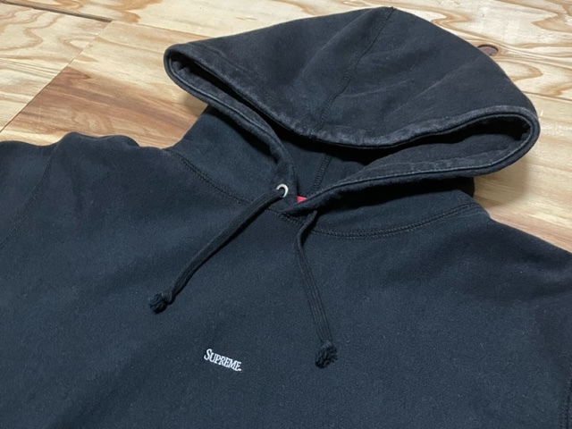 定番人気，お得 Supremeシュプリーム★Micro Logoマイクロ ロゴ★Hooded Sweatshirtスウェット パーカー★コットン100％★ブラック系★サイズM