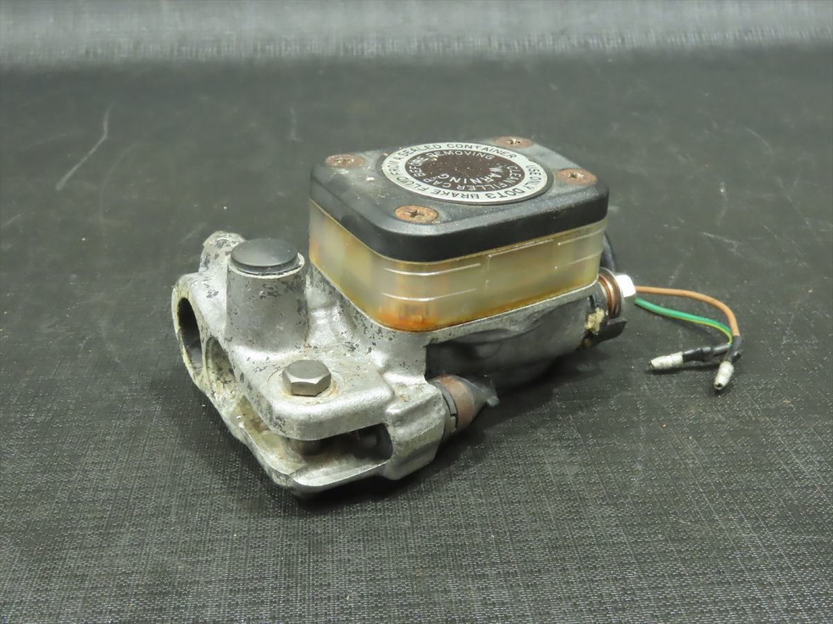 本物保証,セール 1979年 RD400デイトナSP 2V0 フロントブレーキマスターシリンダー ジャンク/レストアベース【060】 RD400-B-025