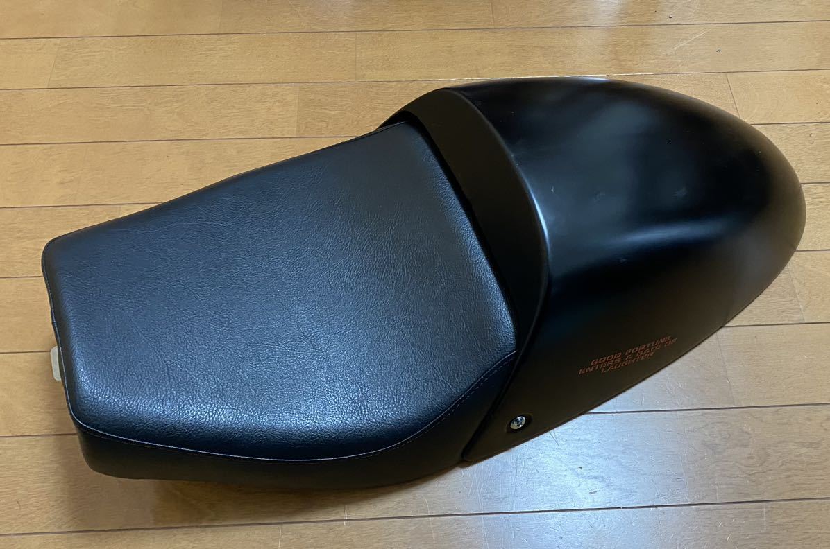 WM スポーツクラシックシート ウエリントンアルミタンク用 カワサキ