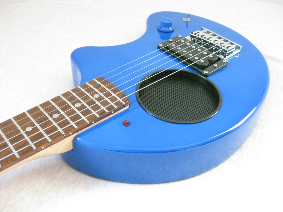 1円スタート 美品 ZO-3 アンプ内蔵 ミニギター フェルナンデス