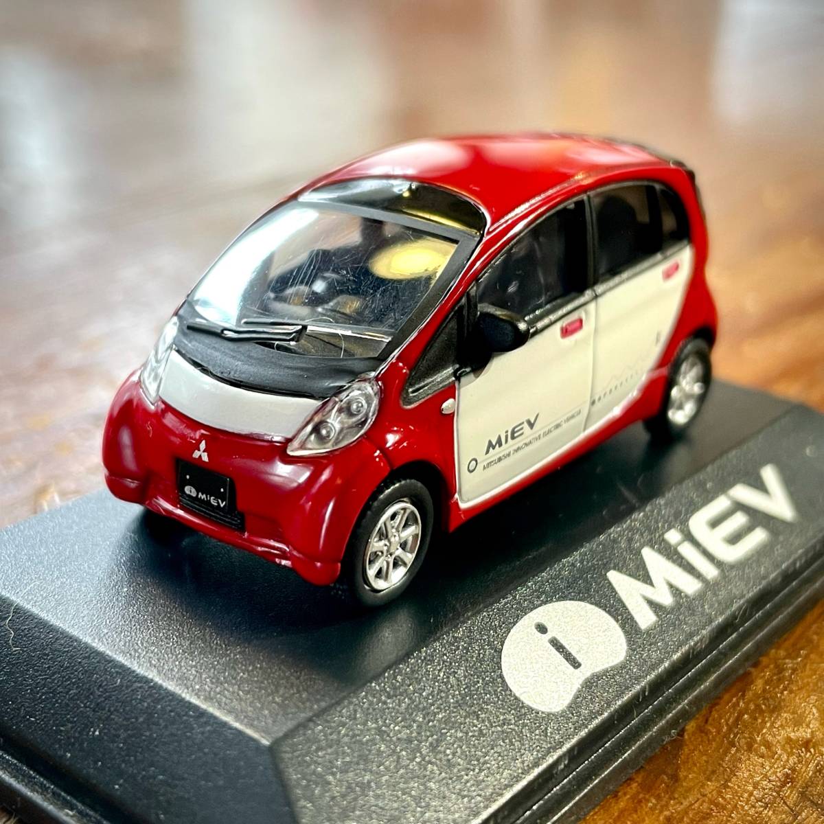 童友社製 1:64 三菱「i MiEV（アイ・ミーブ）」 ダイキャスト☆(乗用車