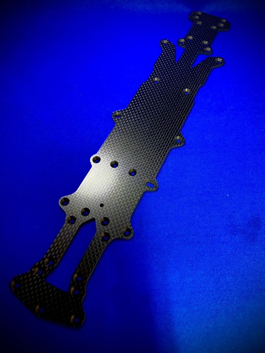 特注　ヨコモ YD-2R用ナローメインシャーシ　スリット無加工　蕨山Carbon 特注 ヨコモ YD-2R用ナローメインシャーシ スリット無加工 蕨山Carbon