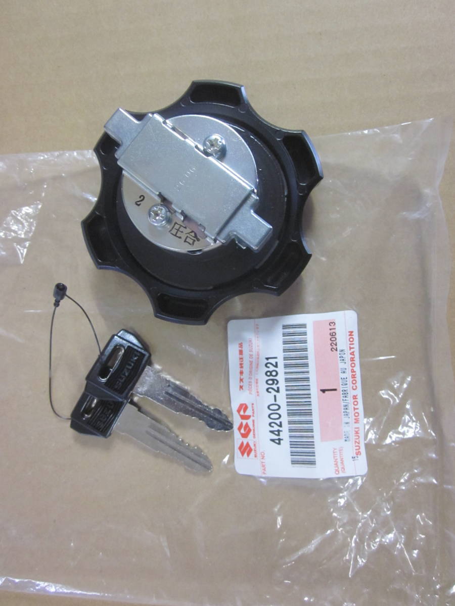 送無 純正 フューエルタンク キャップ バンバン200 NH41A ボルティー 