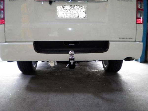 ★☆穴あけ不要！新品！激安！即決！ハイエースワイド200系 GDH 装着可 ワイドボディ ヒッチメンバー！連結検討書付き！☆★