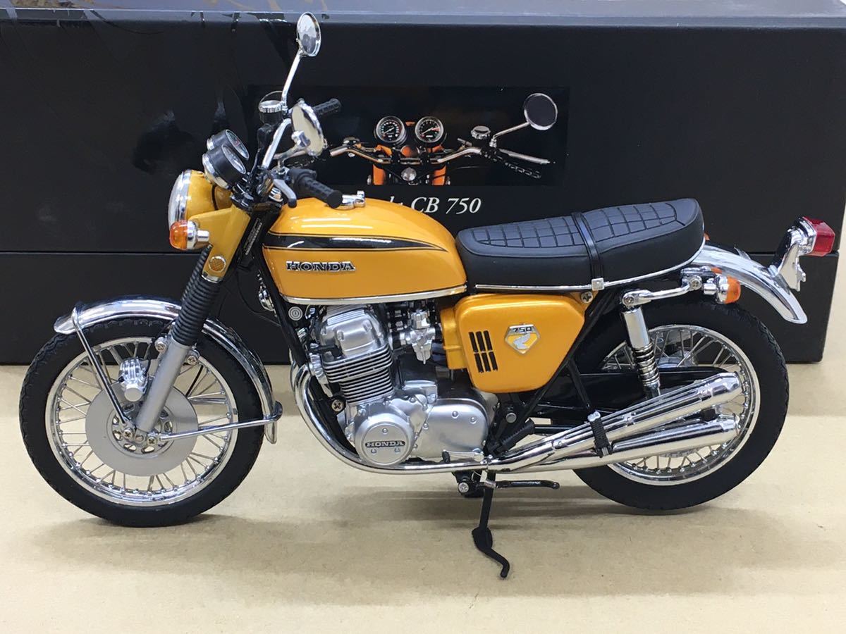 R851) ミニチャンプス 1/12 ホンダ CB750 K0 1968-78 キャンディ