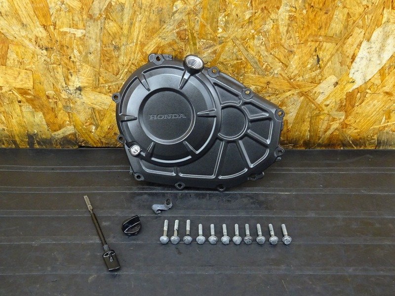 専用出品 230313】CBR250RR(MC51-1004)□ クラッチカバー エンジンカバー右