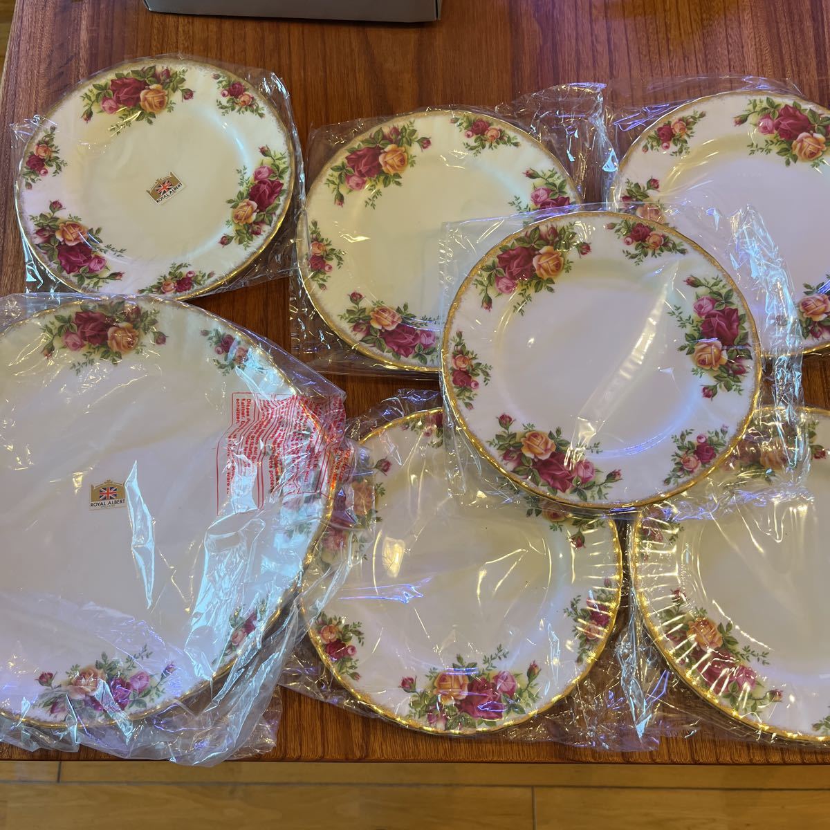 イギリス ROYAL ALBERT ケーキプレートセットとサービスプレート 未 