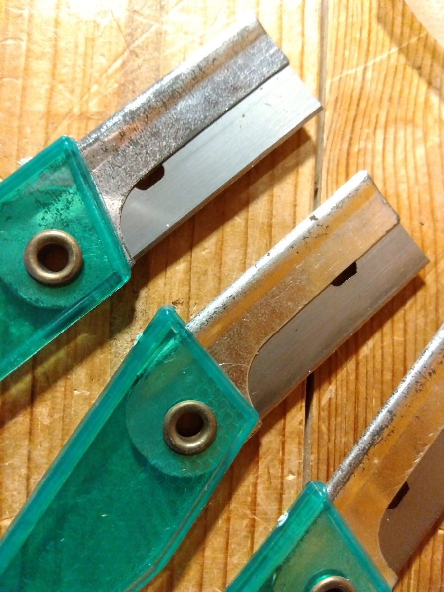 昭和レトロなポンナイフ/ミッキーナイフ/カミソリ/剃刀/鉛筆削り/ナイフ 長期保管品 刃に錆びなし 送料210円 ♯朝来佐嚢♯(雑貨)｜売買さ ...