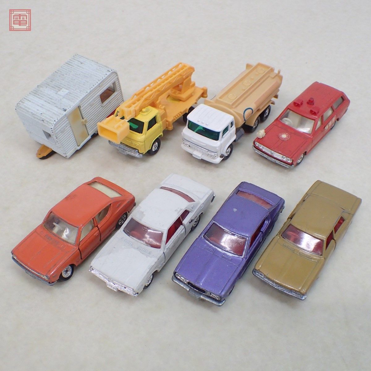 3783)トミカ 黒箱 日本製 ニッサン ブルーバード けん引 1Eホイール