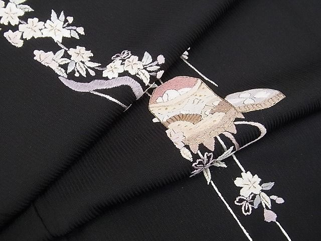 平和屋着物■訪問着　総刺繍　貝桶枝垂れ桜　黒地　金糸　逸品　km768