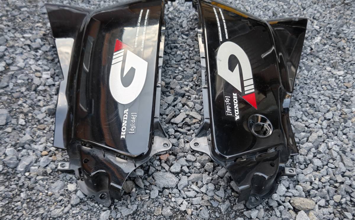 送料込 良品】 AF23 Gダッシュ 用 純正色 ボディカウル 左右セット