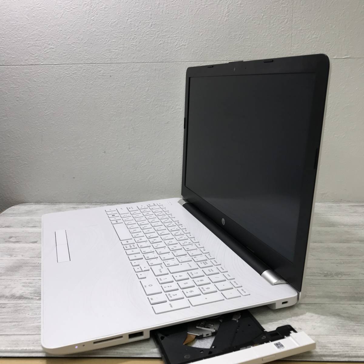 HP 15-bw002AU AMD ⁄ E2-9000e Hp ノートパソコン E2 500GB 8GB 