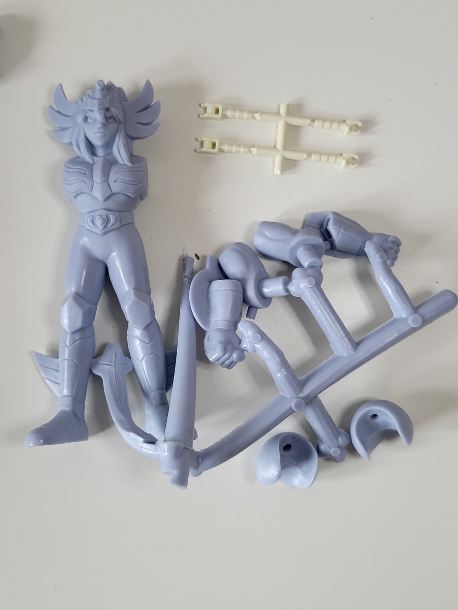 聖闘士星矢 デカ消し　丸越　フィギュア　消しゴム レトロ 当時物 バンダイ 聖闘士星矢 消しゴム デカ消し 食玩 新生青銅聖衣 一輝