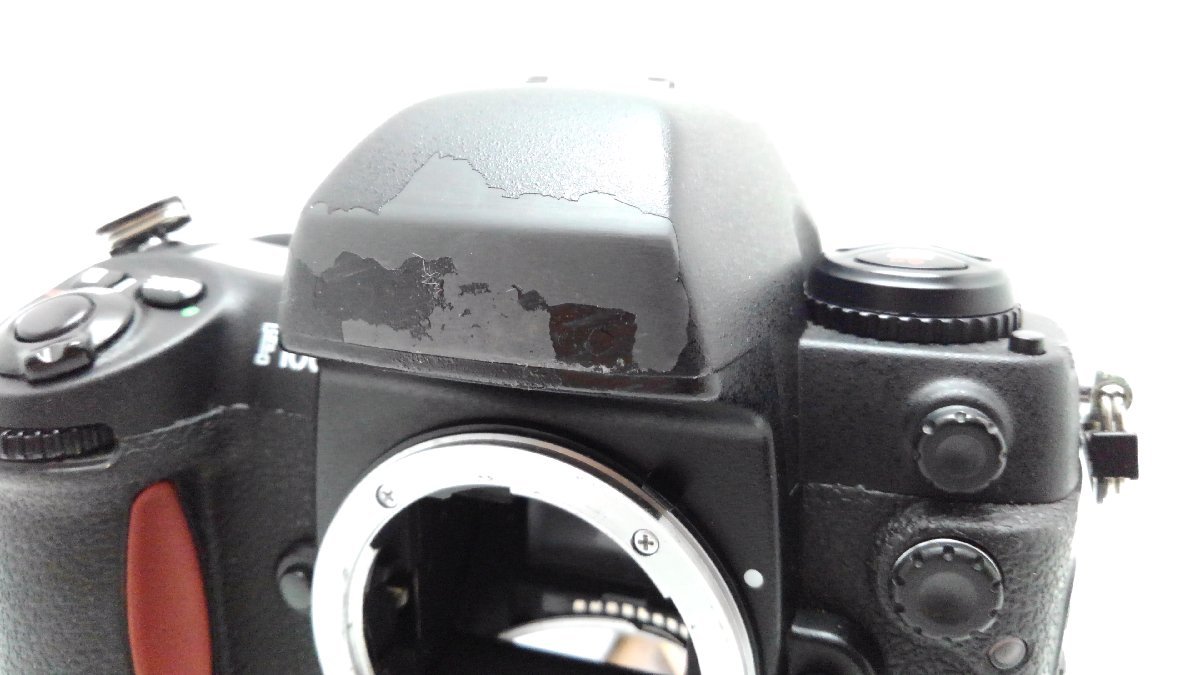 Nikon F100フィルムカメラグリップ付き