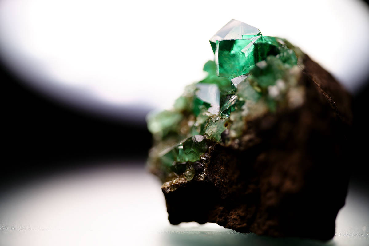 イングランド Gutterby Pit産 フローライト 蛍石 鉱物標本 原石